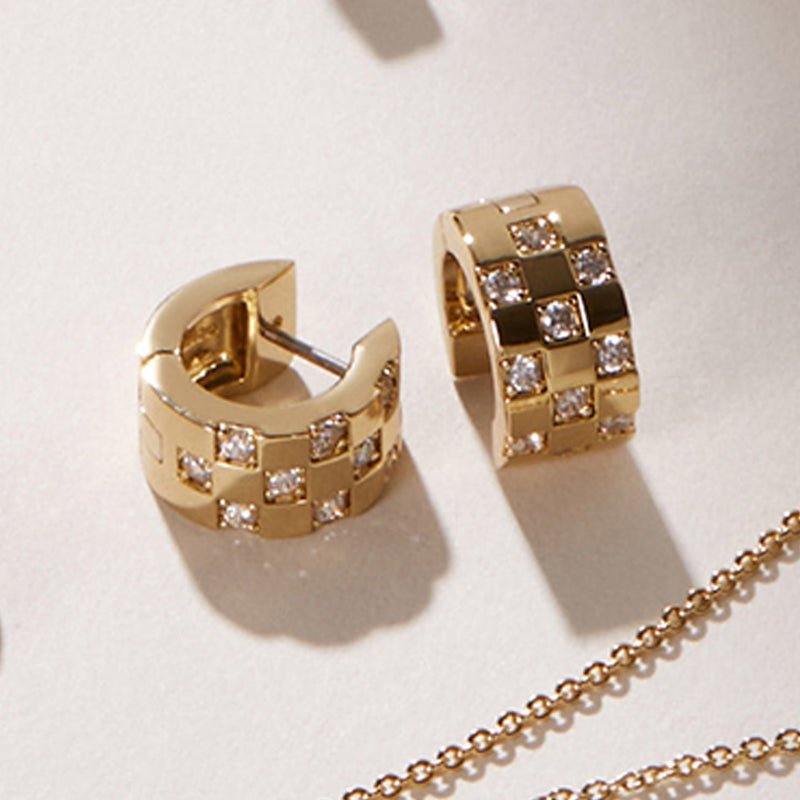 Checkmate - Luméra Designs