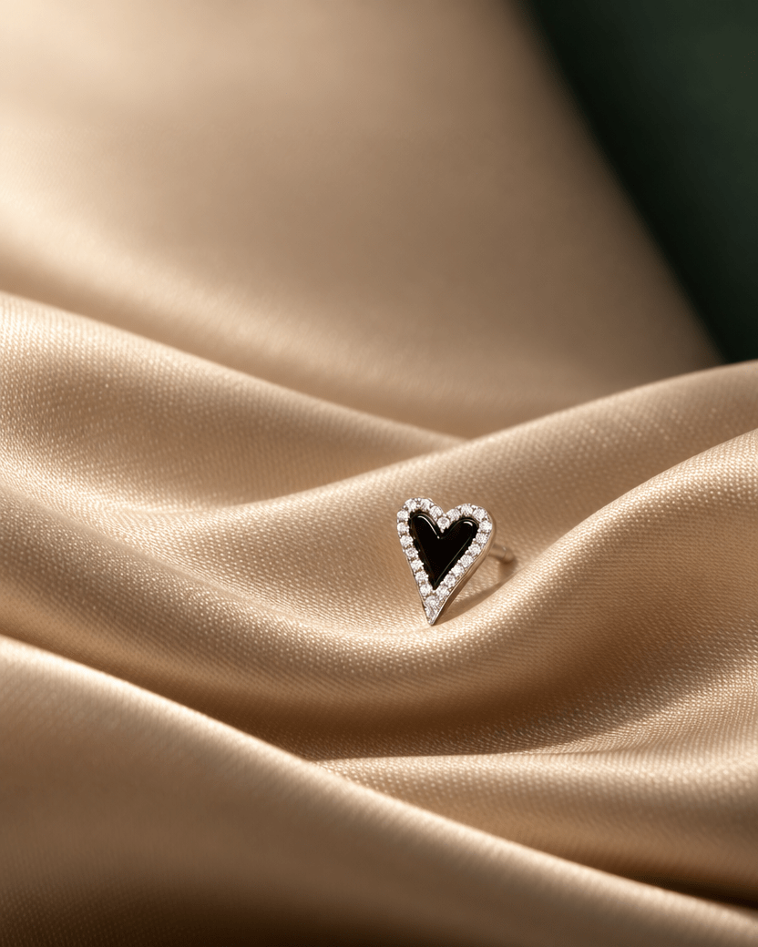 Amouré Studs - Luméra Designs