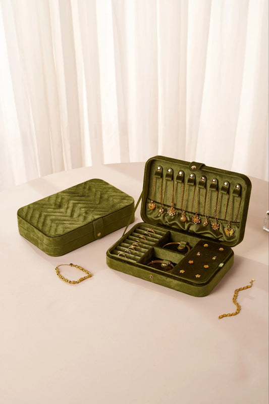 Green Velvet Jewelry Box - Medium