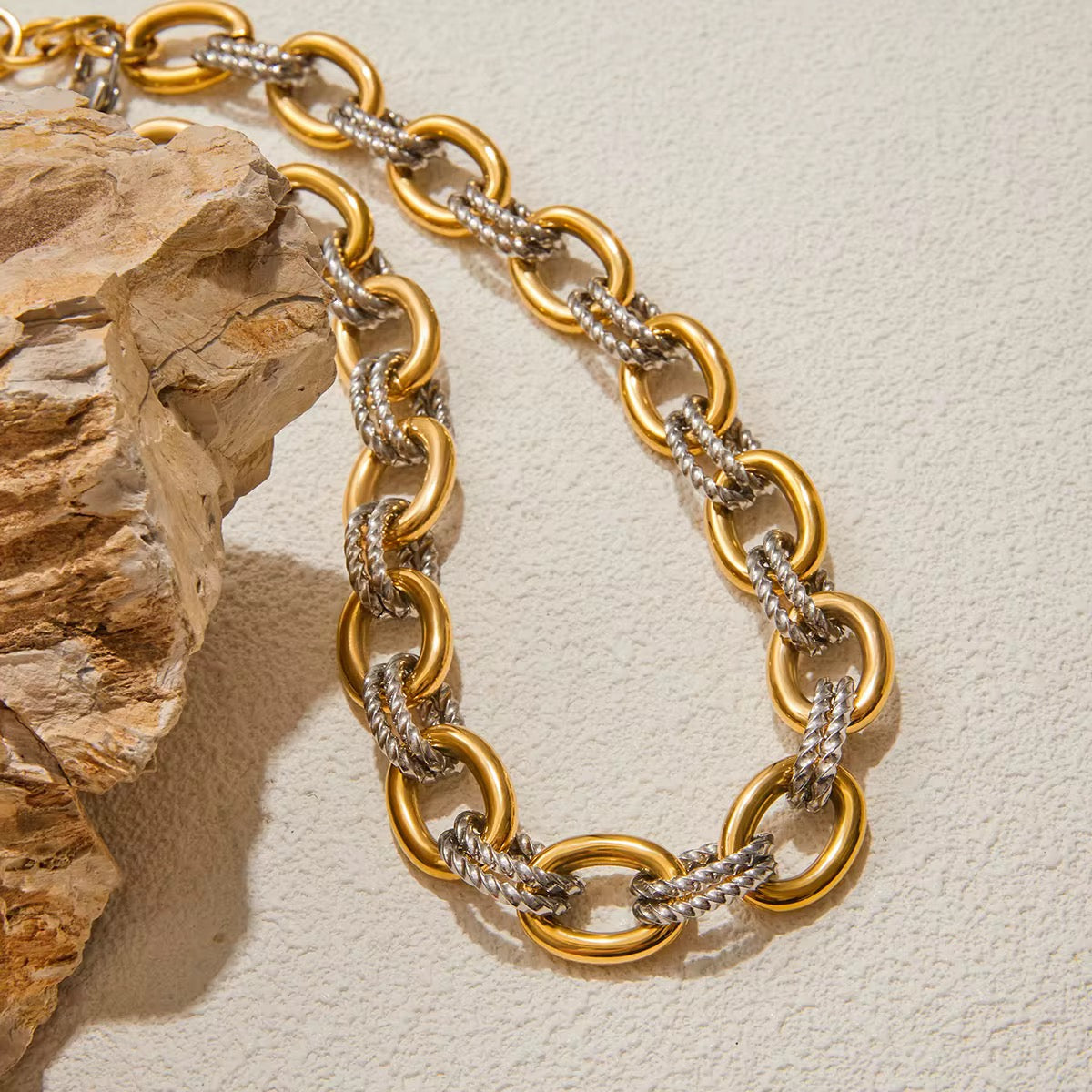Tawazun two-tone chain link necklace and bracelet set in 18k gold and silver plating - hypoallergenic waterproof jewelry - Luméra Designs Kuwait