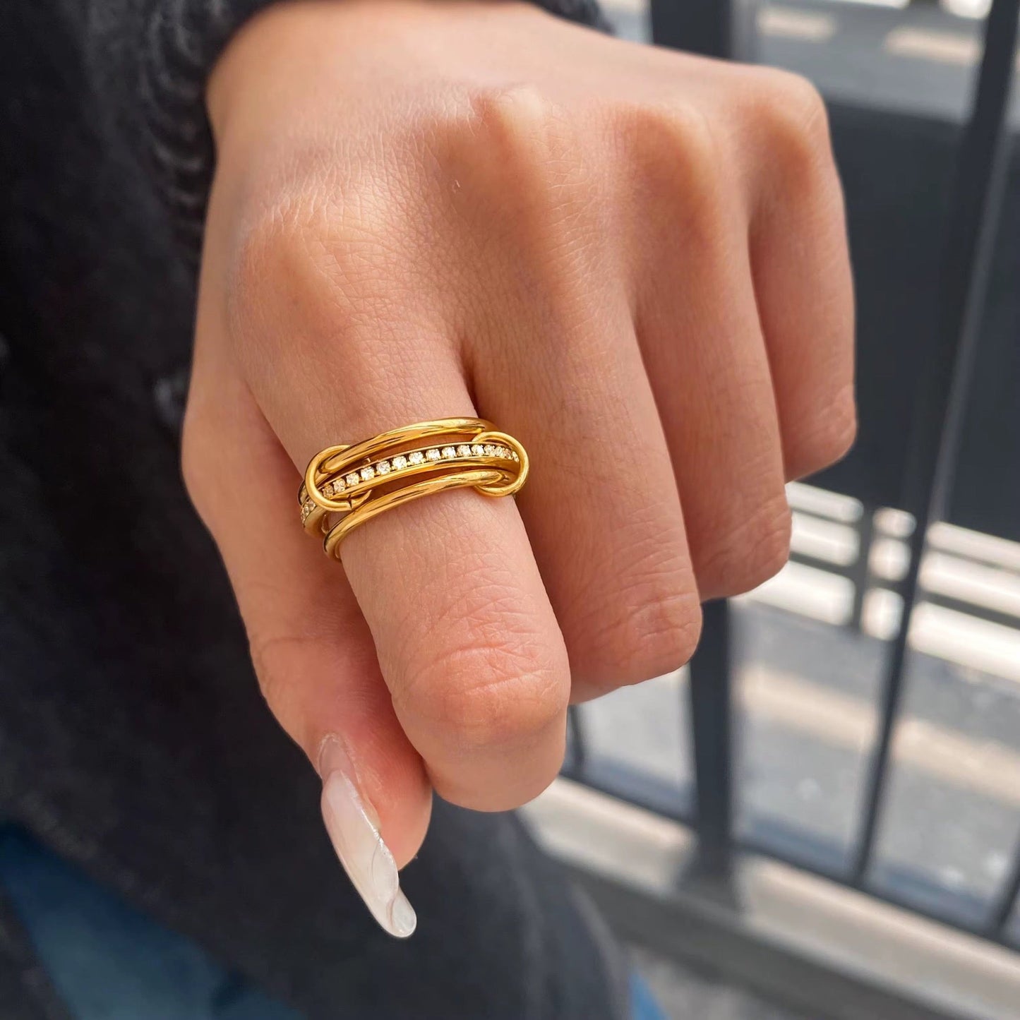 18K Gold Plated Interlocking Band Ring - Luméra Designs